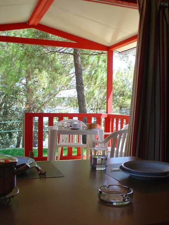 Parque De Campismo Orbitur Sao Pedro De Moel Hotel Værelse billede