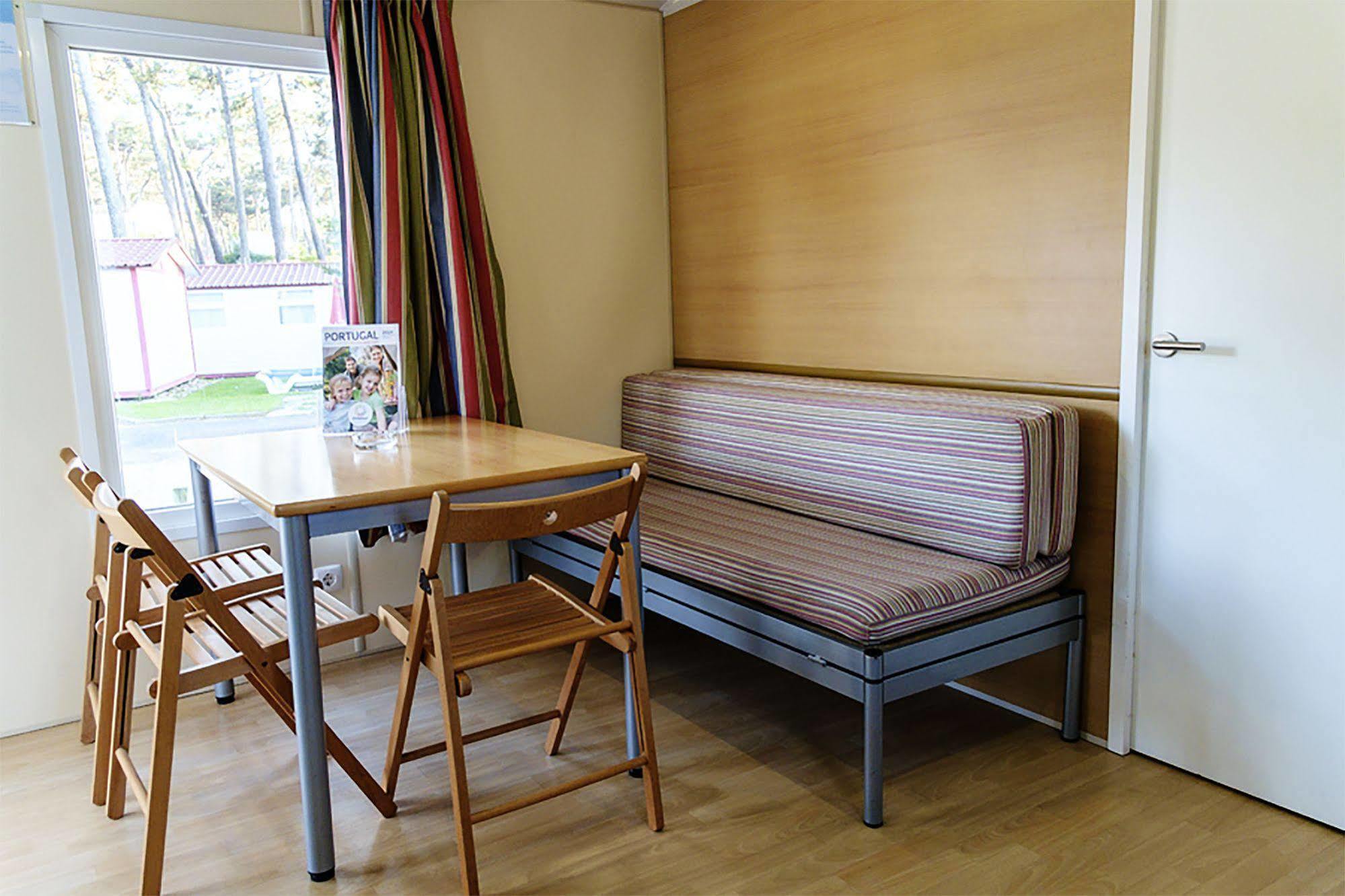 Parque De Campismo Orbitur Sao Pedro De Moel Hotel Eksteriør billede
